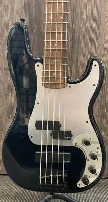 Squier - Contemporary Active Precision Bass PH V, Laurel Fingerboard - Black